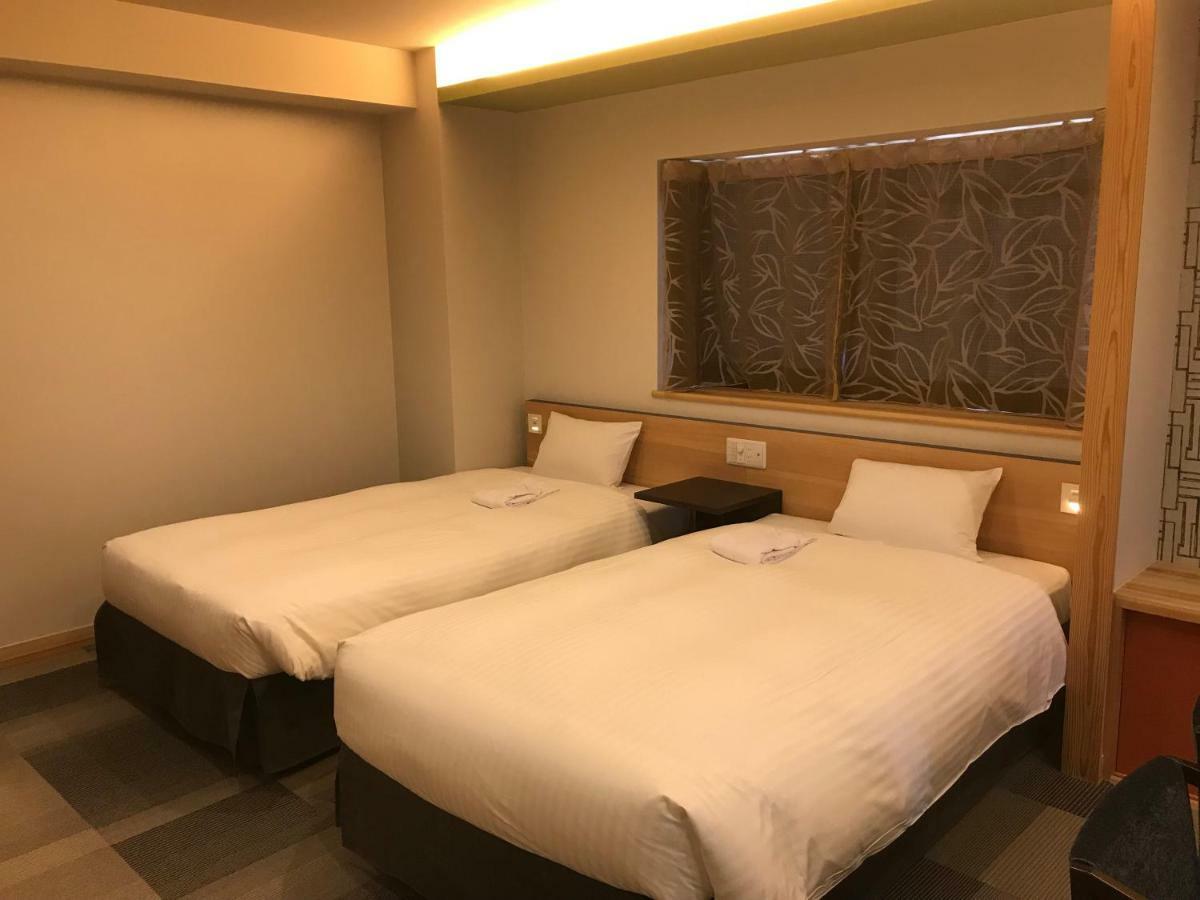 Hotel Yururito Осака Екстериор снимка