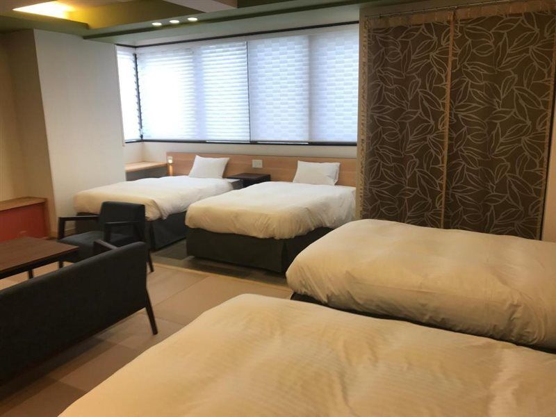 Hotel Yururito Осака Екстериор снимка